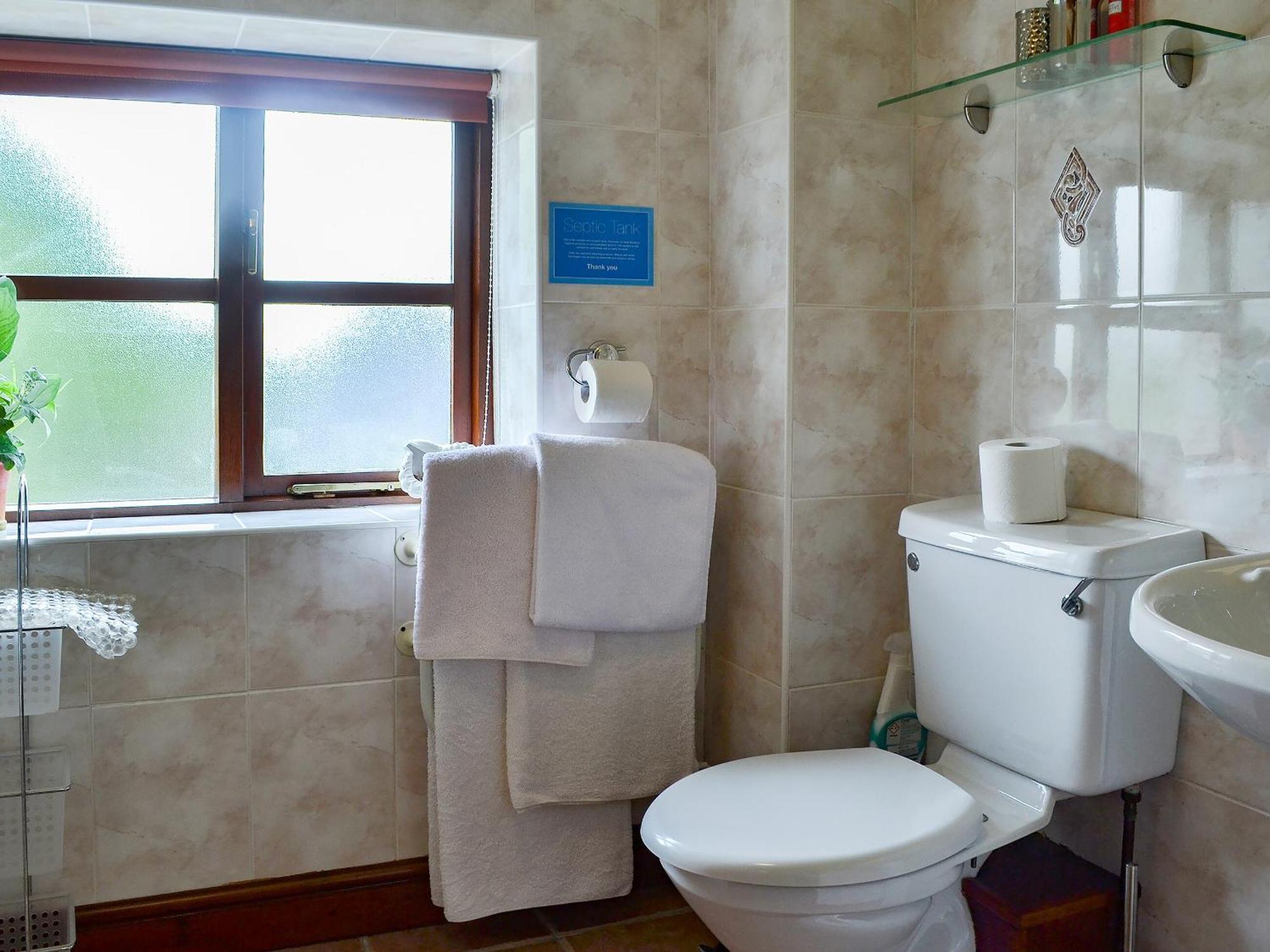 Brynsiencyn Llofft Yr Yd - 16984ヴィラ エクステリア 写真